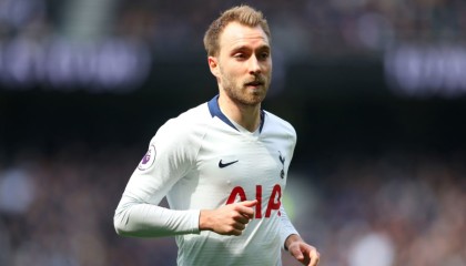  热刺关键战失利退出冠军争夺  