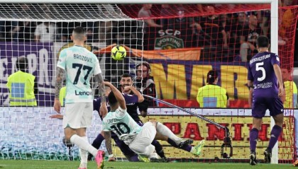  国际米兰客场奏凯，劳塔罗破门助球队登顶积分榜