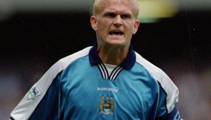  英超金靴争夺白热化，哈兰德紧追萨拉赫  