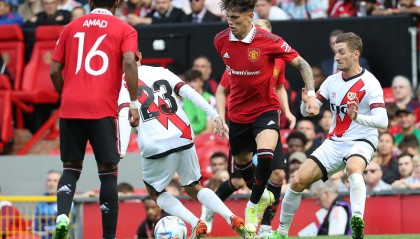  曼联防线漏洞百出,滕哈格急需解决防守顽疾  