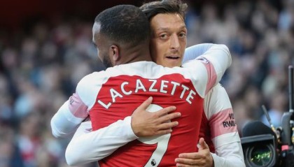  阿森纳史诗逆转富勒姆，特罗萨德补时绝杀封神  